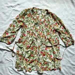 American Rag Floral pleated front, tie back tunic blouse medium [B7]